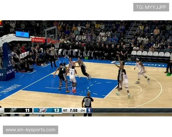 史上最“硬核”篮下争夺战：斯托亚科维奇在抢篮板时的拼搏让人敬佩！